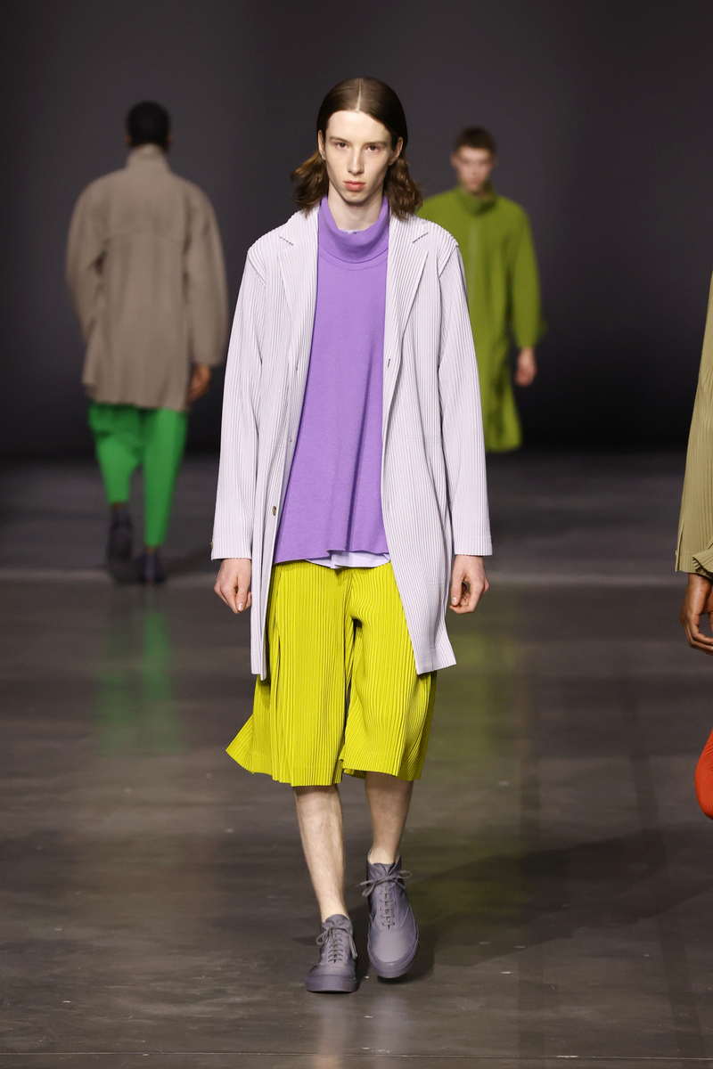 HOMME PLISSÉ ISSEY MIYAKE AUTUMN WINTER 2023/24 COLLECTION - Photo courtesy of ISSEY MIYAKE