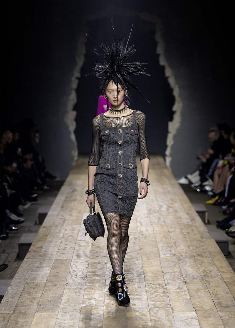 Moschino Women's Fall/Winter 2023 collection - Photo courtesy of Moschino