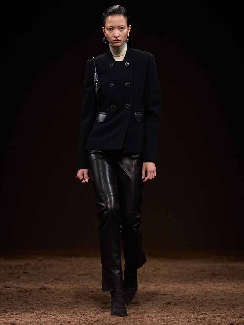 América González on the catwalk for Hermès Fall Winter 2025 2026 - Photo courtesy of Hermès