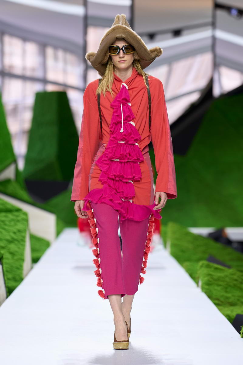 LOUIS VUITTON WOMEN’S FALL WINTER 2026 SHOW COLLECTION  © Louis Vuitton – All rights reserved