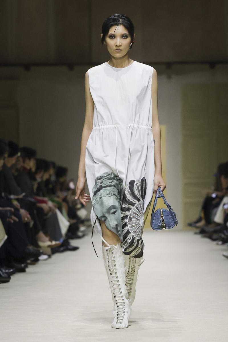 Prada woman Fall Winter 2026 2027 - Photo courtesy of Prada