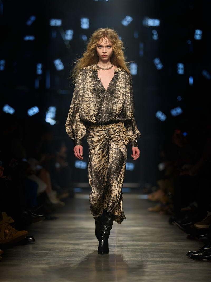 Paris After Dark: The Intimate Duality of Isabel Marant Winter 2026 - Photo courtesy of Isabel Marant