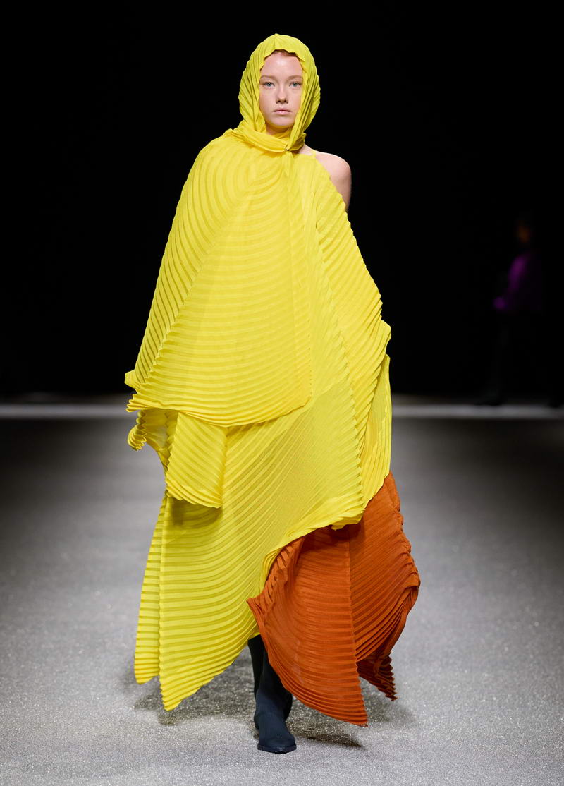ISSEY MIYAKE Autumn Winter 2026 2027 - Photo courtesy of ISSEY MIYAKE