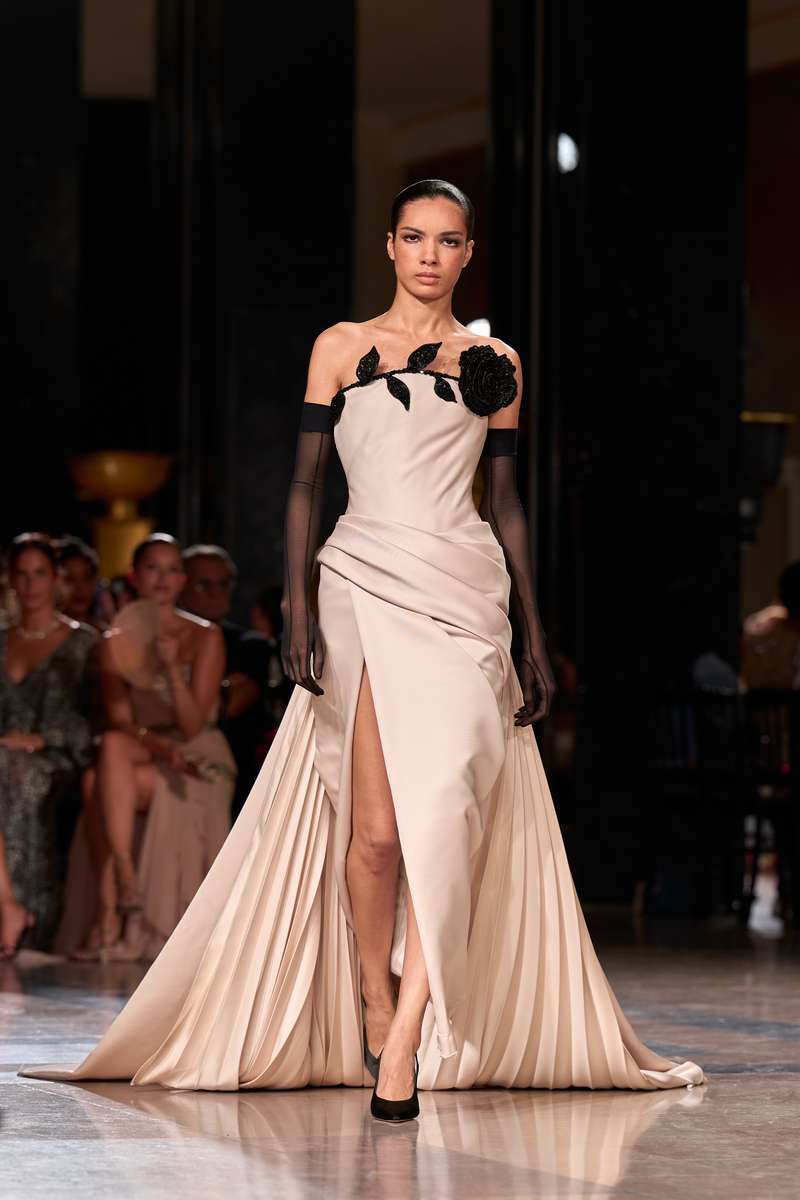 ELIE SAAB Haute Couture AW27 - Photo courtesy of Elie Saab